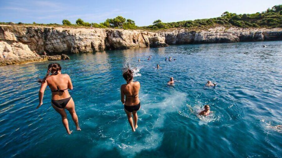 Full-Day Boat Tour of the Medulin Archipelago from Medulin