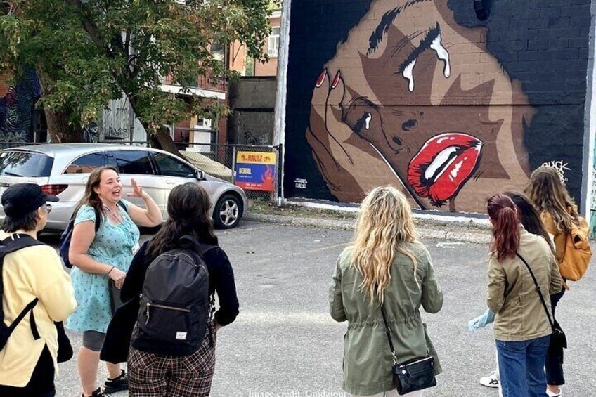 Discover Montreal's Street Art: Private 2-hour Walking Tour