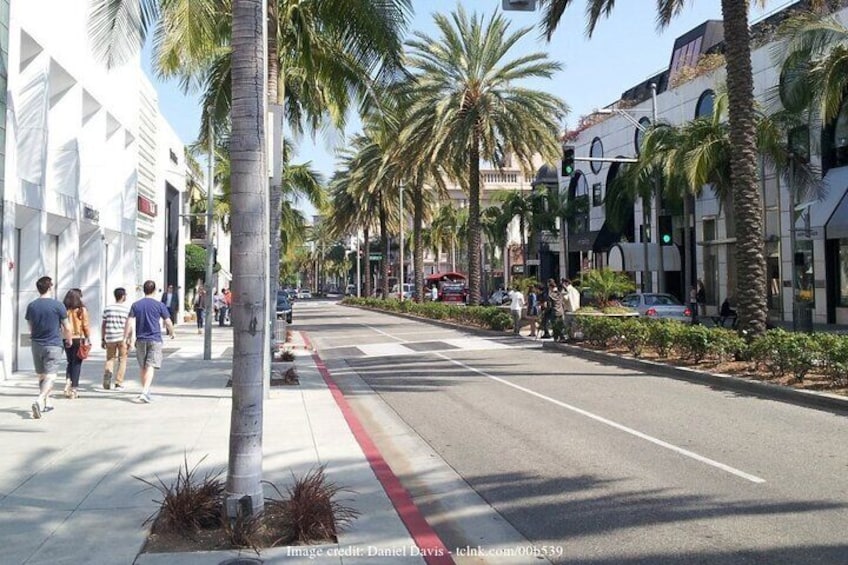 Beverly Hills & Rodeo Drive: Private 2-hour Walking Tour