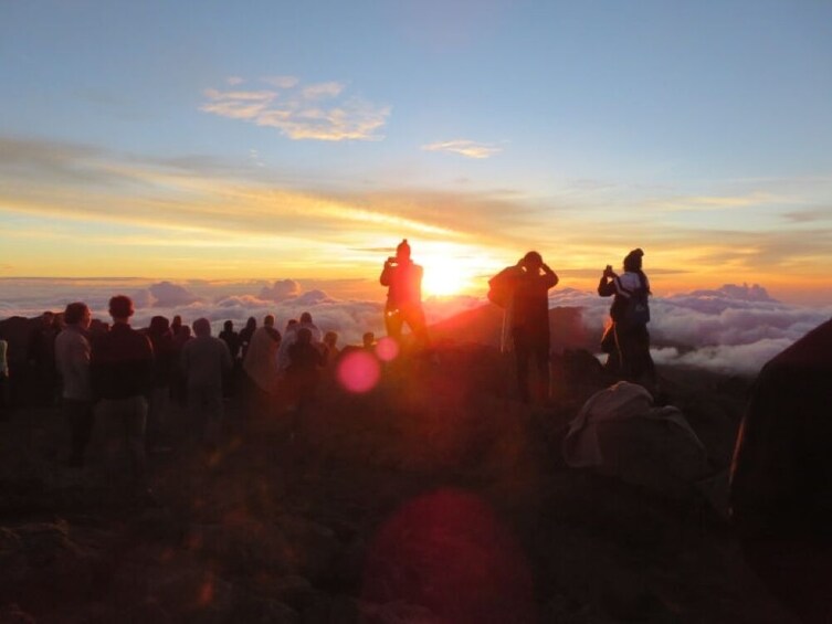 Haleakala Sunrise Tour w/ Breakfast