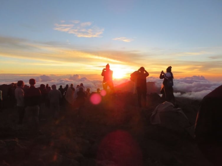 Haleakala Sunrise Tour w/ Breakfast