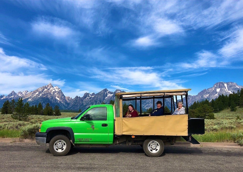 Grand Teton National Park: 4-Hour DUSK Guided Wildlife Adventure