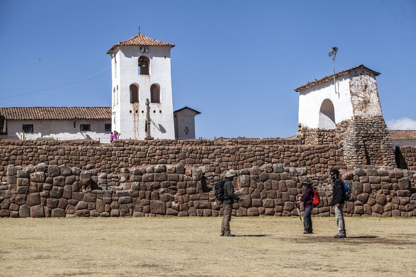 Full-Day Private Hike to Chinchero, Urquillos & Huayllabamba