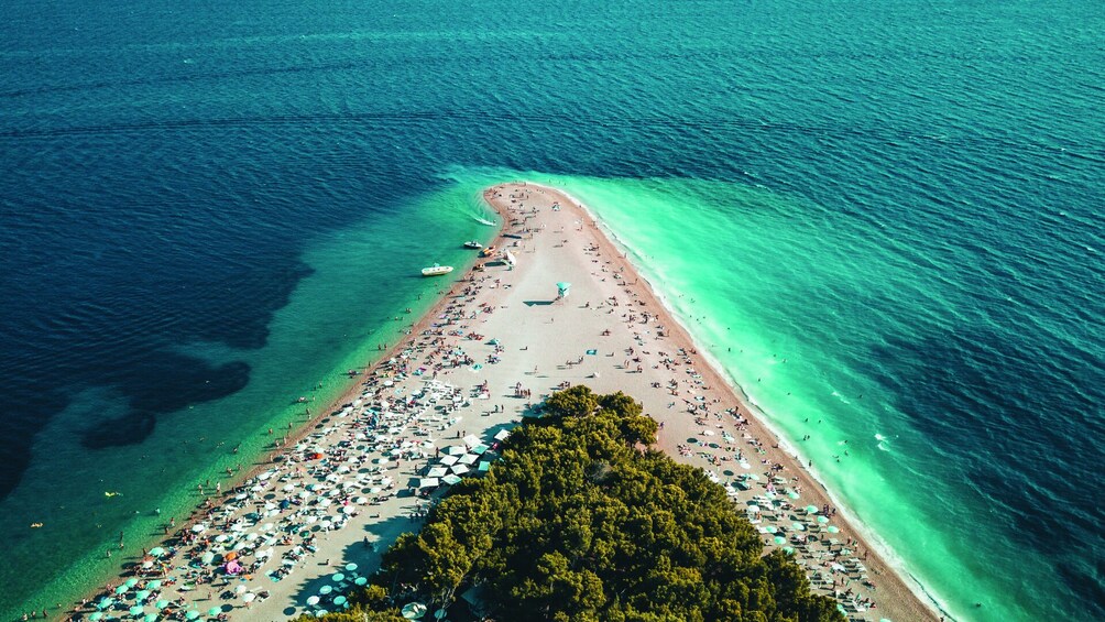 Golden Horn (Zlatni Rat) half day speedboat tour
