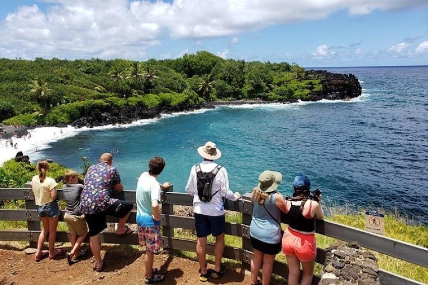 Road to Hana Adventure with Breakfast & Lunch 