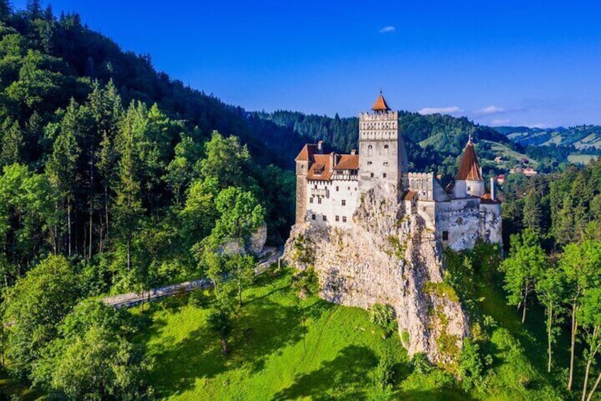 Come to visit Bran Castle/Dracula's Castle 