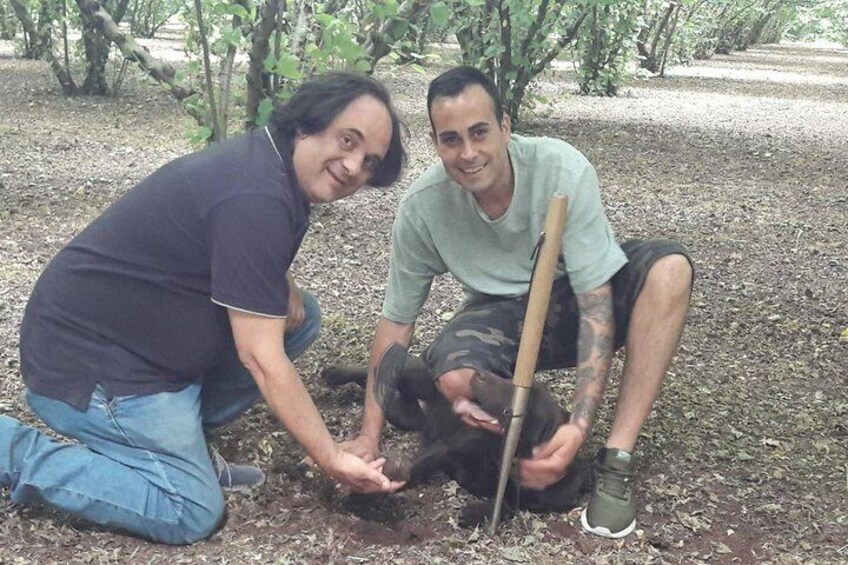 Truffle hunt, with Italian National Truffle Hunting Association