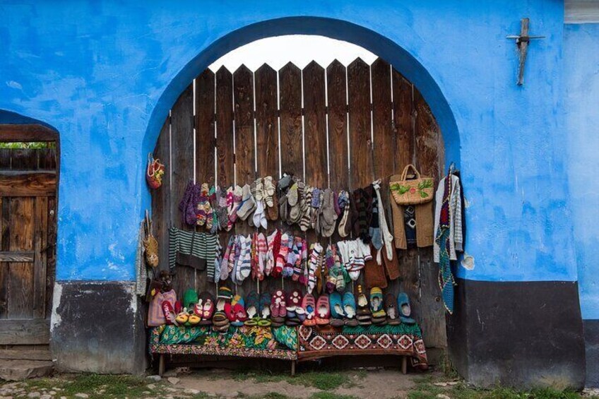 Streets vendors in Viscri