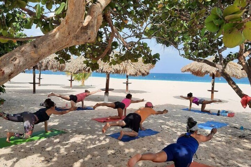 1 Hour Yoga on the Beach Experience in Aruba