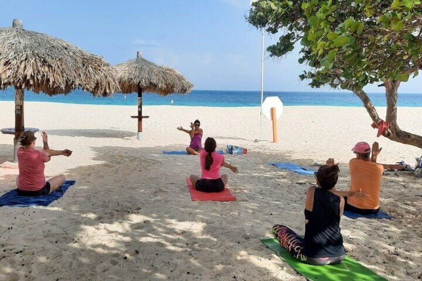 1 Hour Yoga on the Beach Experience in Aruba