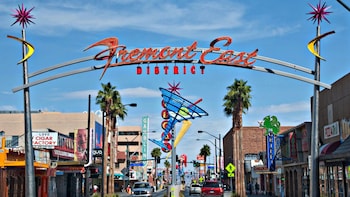 Las Vegas Pop Culture Walking Tour Downtown