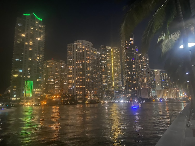 Miami: City Lights & Miami Skyline South Beach Cruise