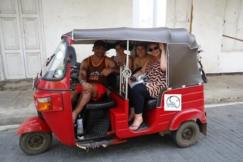 Kandy City Tuk Tuk Tour