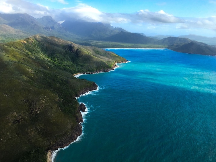 90-Minute Hinchinbrook Island Flight