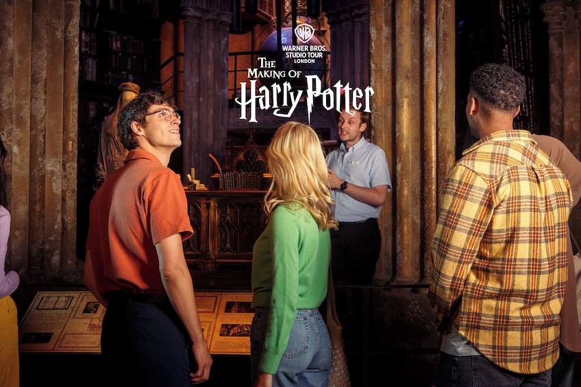 Warner Bros. Studio – The Making of Harry Potter Fully Guided Tour by Train