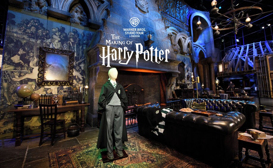 Warner Bros. Studio – The Making of Harry Potter Fully Guided Tour by Train