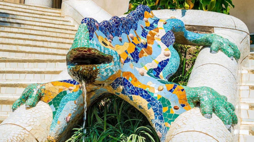 Colorful tiled lizard sculpture at Park Guell in Barcelona