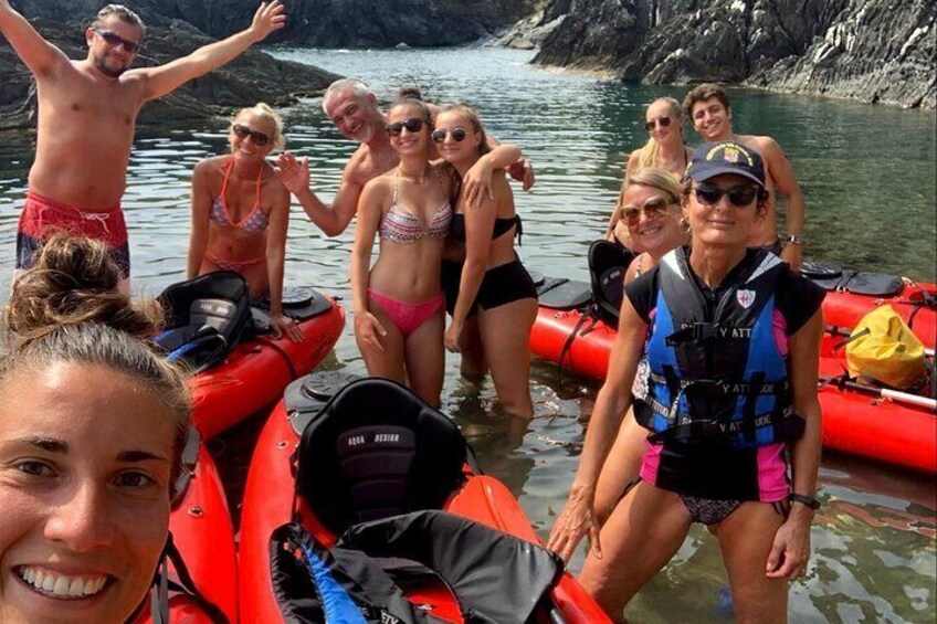 Kayak Experience with Carnassa Tour in the Cinque Terre-Punta Mesco + Snorkeling