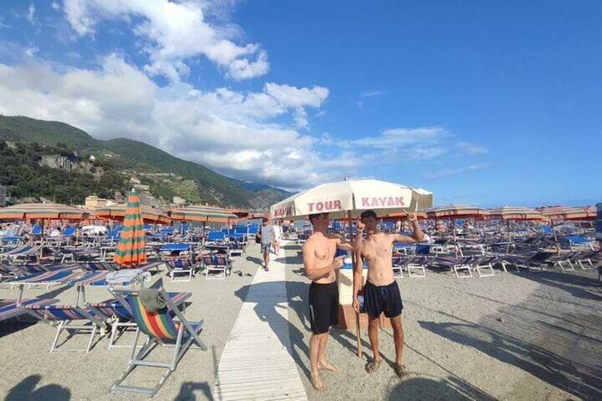 Kayak experience with Carnassa Tour in Cinque Terre + Snorkeling