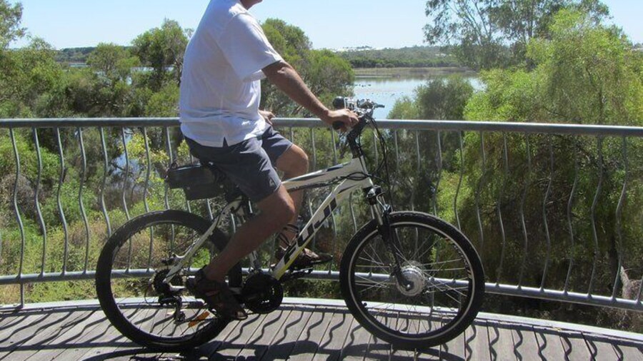 Lake Joondalup Lookout
