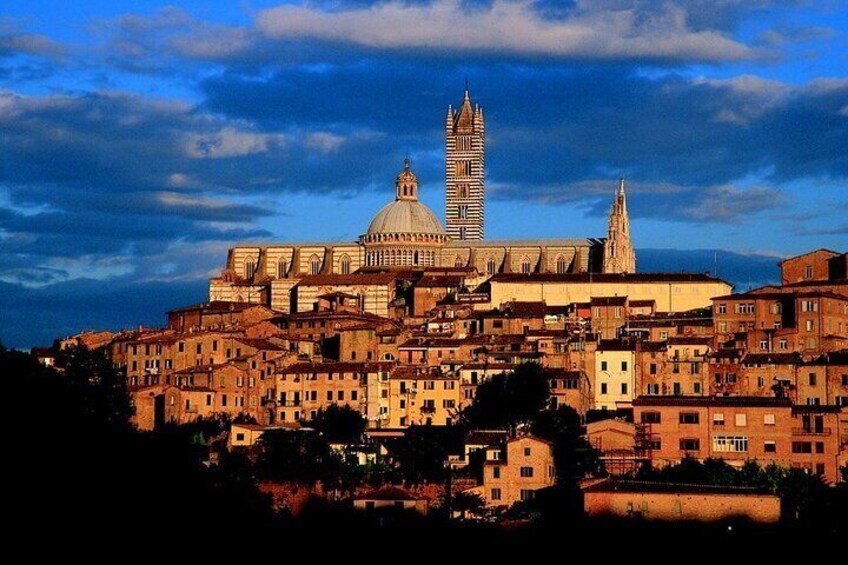 2-Hour Walking Tour of Siena with a local