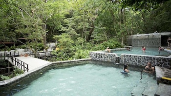 Jungle Hot Springs & Thermal Pools Tour by Tractor or Hiking