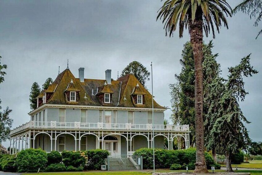 Kearney Mansion Museum & Gallery Tour