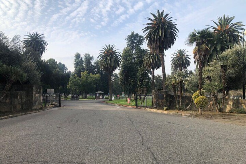 Entrance into Kearney Park from Kearney and Fair..