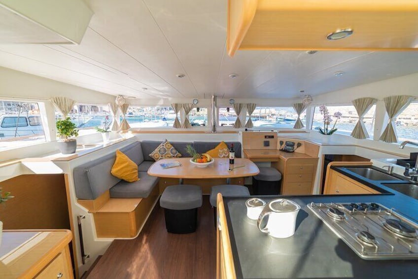 Luxe cruise - day sailing trip in small group, Crete