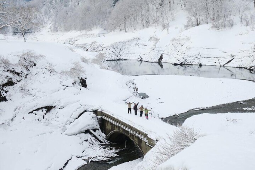 Kinshu Lake Private Snow Trekking Activity