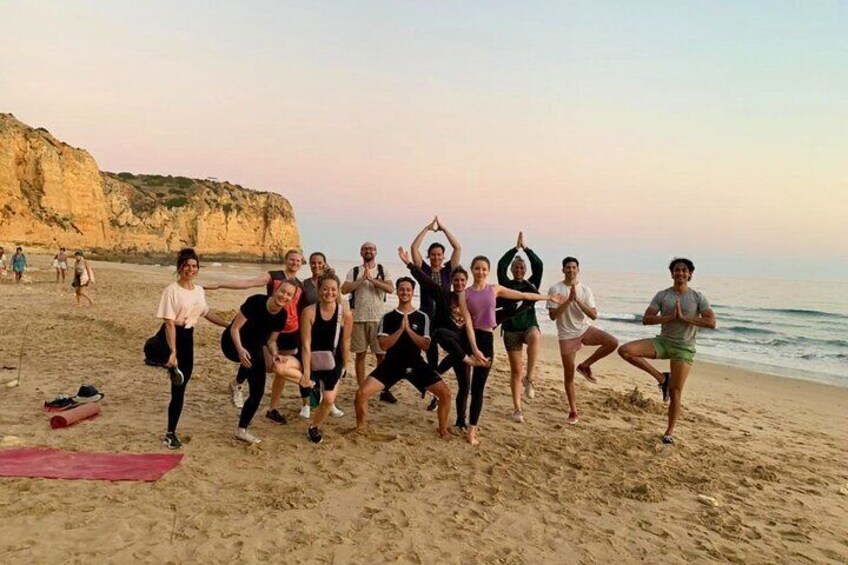 Morning Yoga @ Praia do Porto Mós