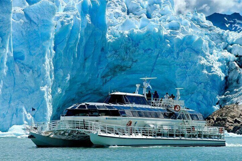 Perito Moreno Glacier - CALAFATE (Footbridges and Navigation)