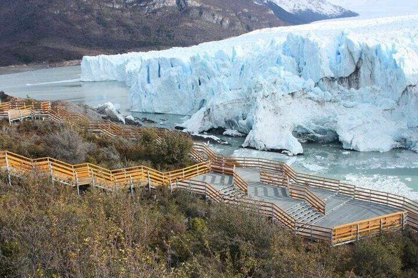 Perito Moreno Glacier - CALAFATE (Footbridges and Navigation)