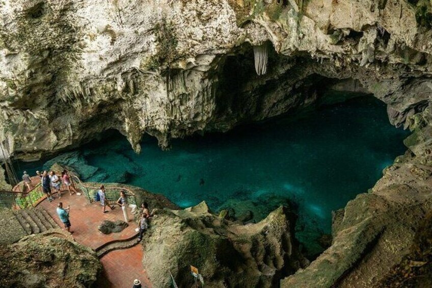 Historic Santo Domingo + Party Bus with Lunch (Private Group)