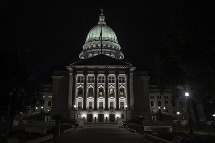 Downtown Madison Sightseeing & History with Self-Guided Audio Tour