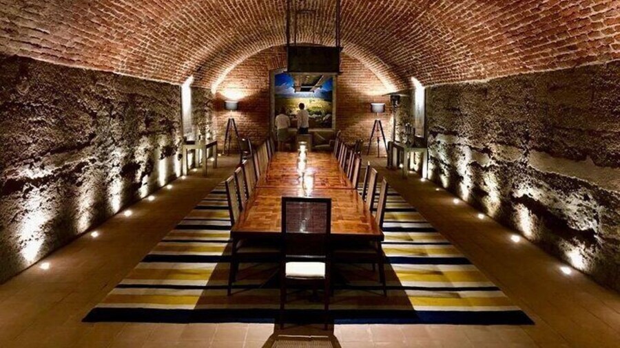 Private Half-Day Santa Rita Winery Tour with Gourmet Lunch