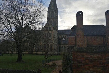 Heathrow Hotel to Heathrow Hotel With Stopovers at Stonehenge & Salisbury