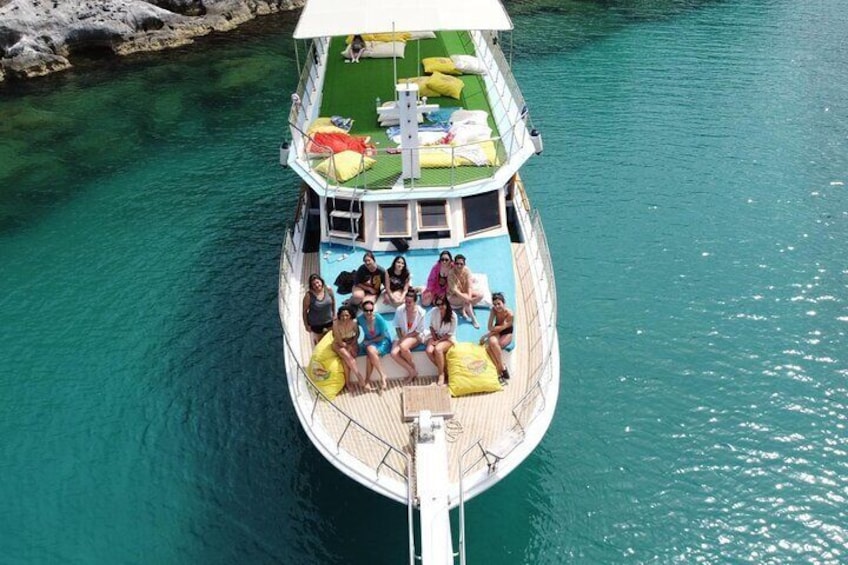 max 25persons boat