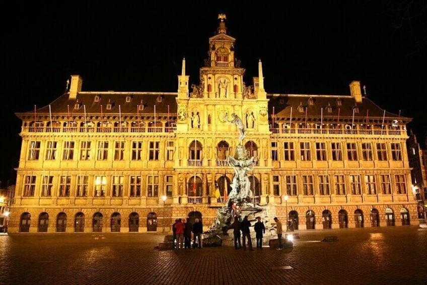 Evening Walking Tour: The Dark Side of Antwerp