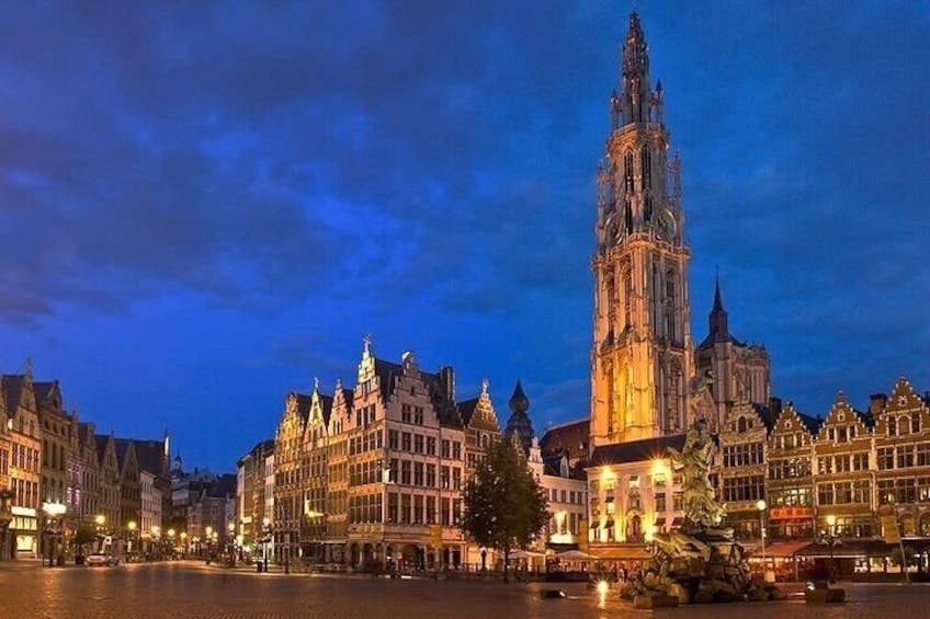 Evening Walking Tour: The Dark Side of Antwerp