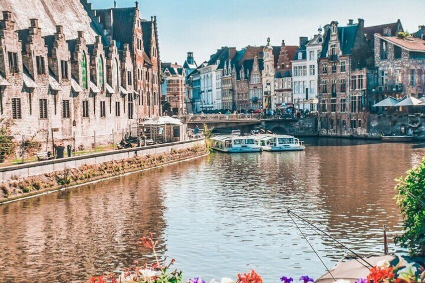 (RE) discover Ghent differently!