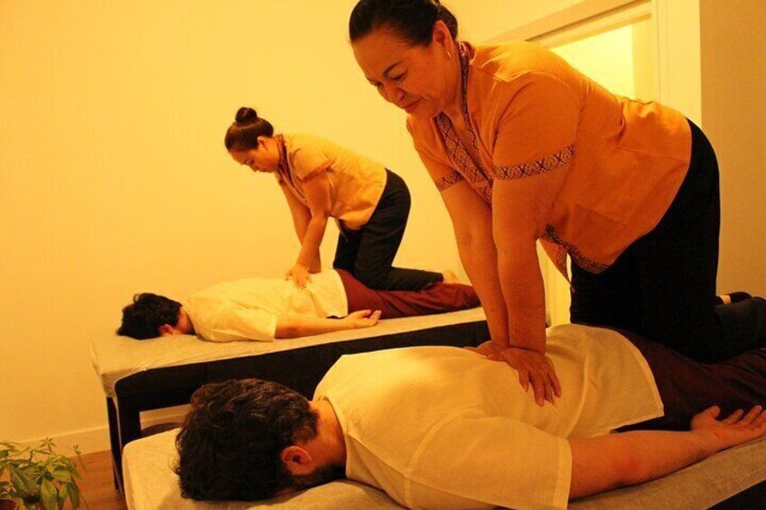 Couple massages 60 minutes