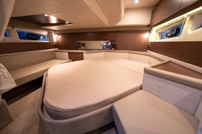 4 Hour Private Luxury Boat Charter in Newport Beach - Emerald Bay