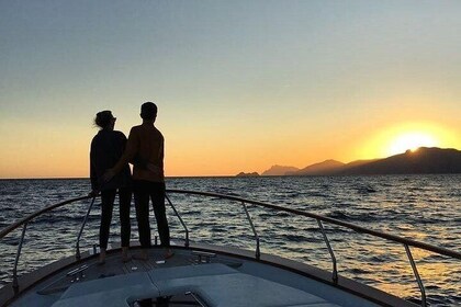 Croisière privée au coucher du soleil avec Prosecco à bord