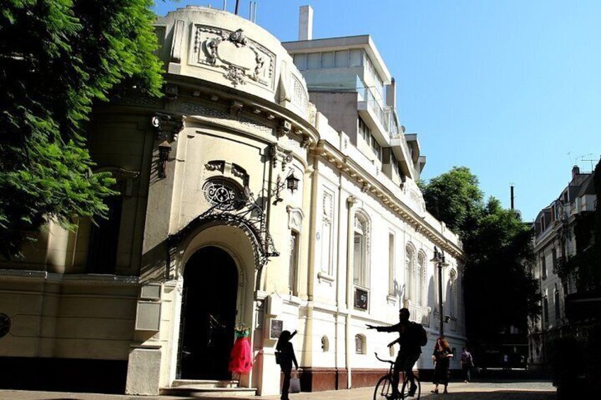 Santiago city tour in small groups