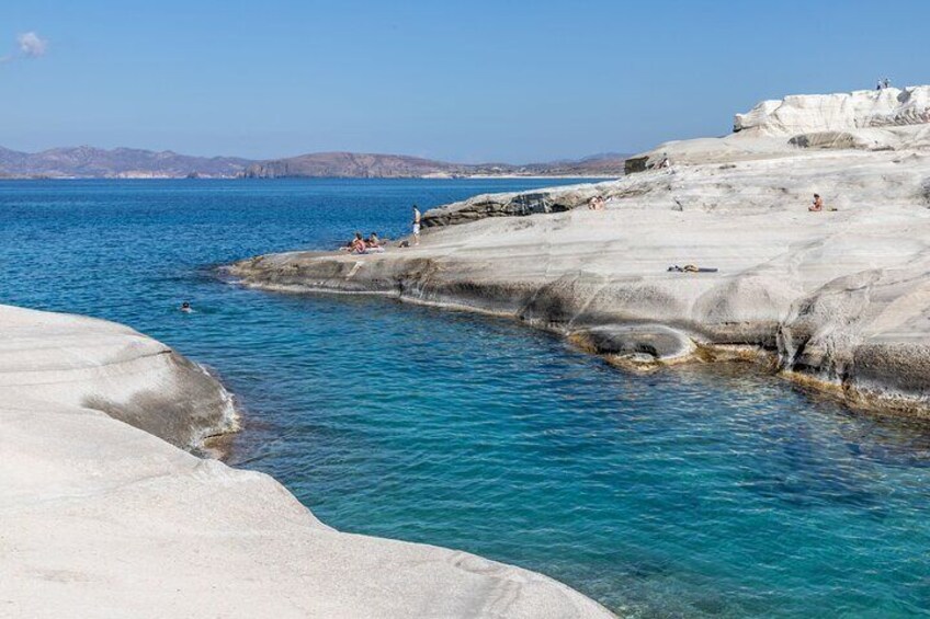 Milos Island: Adamas-Kleftiko
