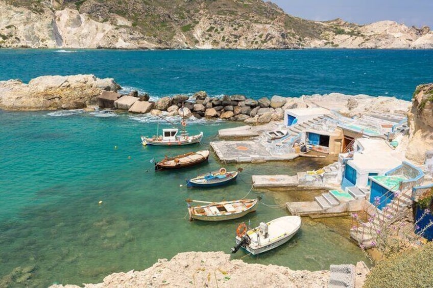 Milos Island: Adamas-Kleftiko
