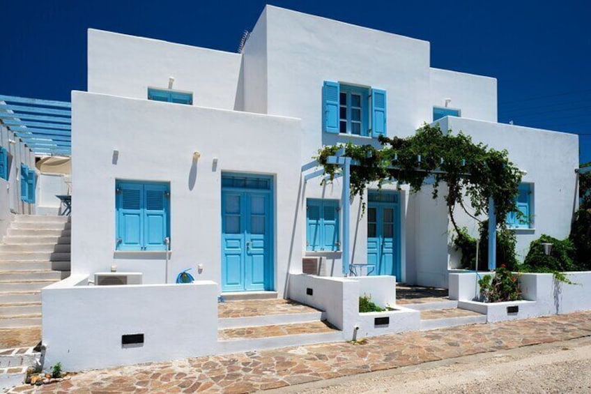 Milos : Poliegos - Kleftiko (With Sunset )