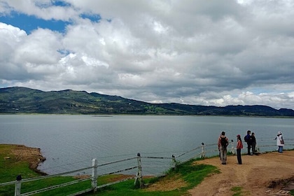 La Casa Loca+Pueblo Guatavita+Reservoir Tomine Private Tour