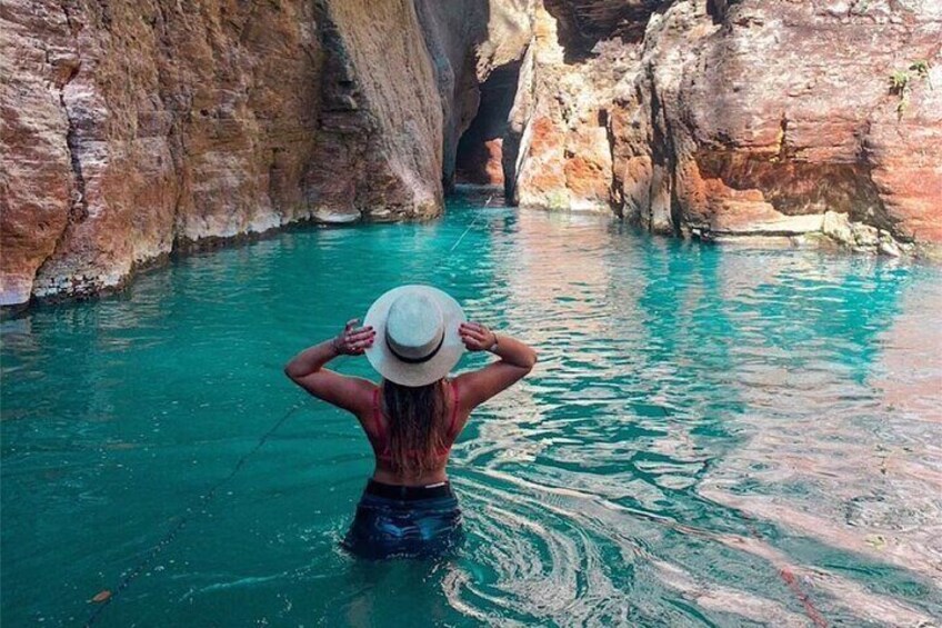La Leona Waterfall Hike